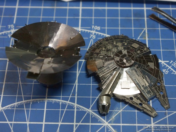 Сборка 3D puzzle Millenium Falcon