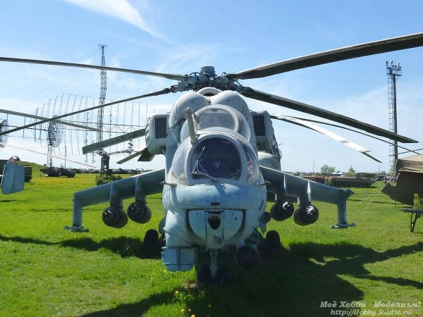 Вертолёт Ми-24 в авиамузее Тольятти